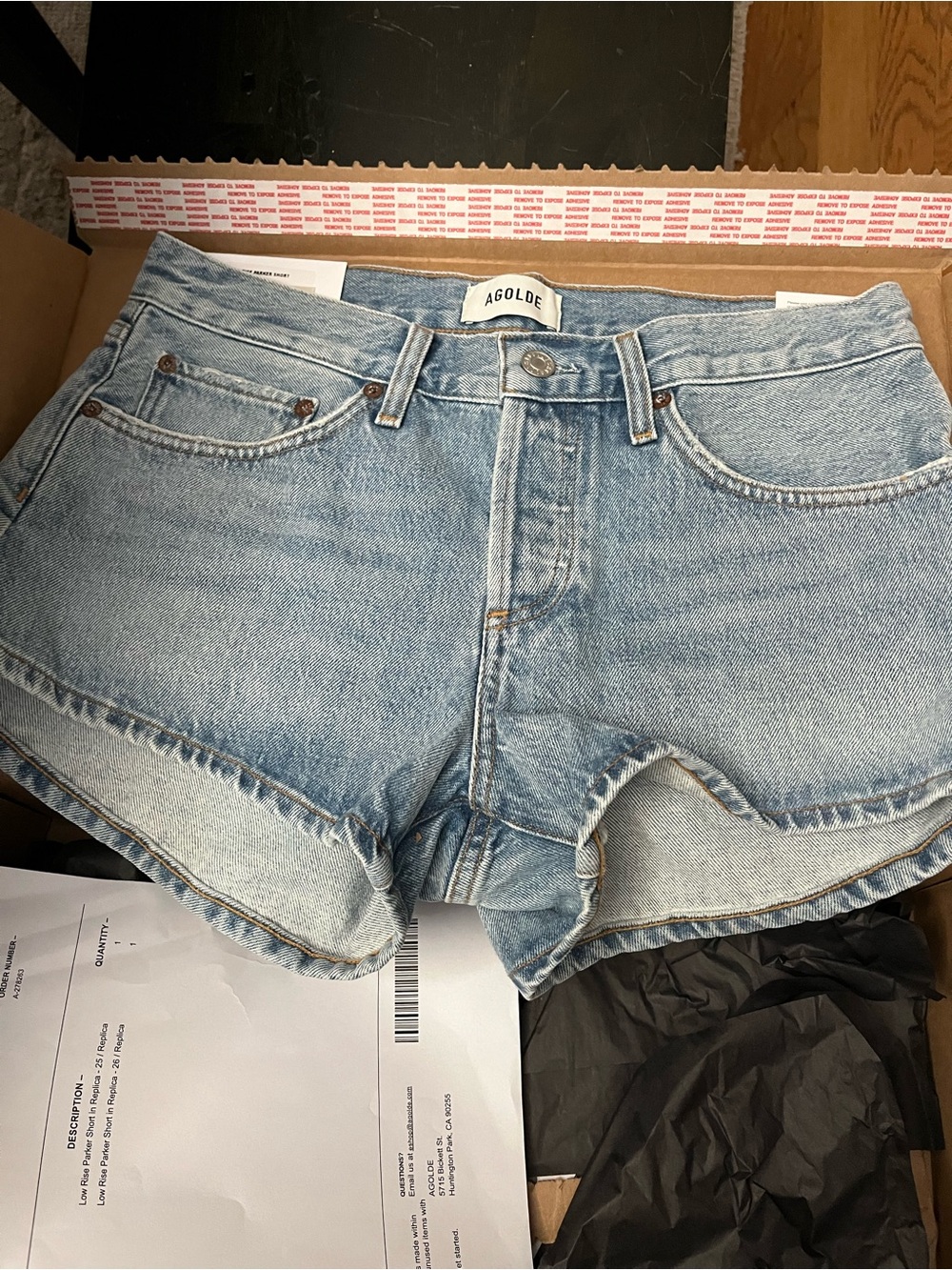 🎀Agolde Low Rise Denim Jean Shorts (Parker)🎀 In Replica! Size 25! NWT!